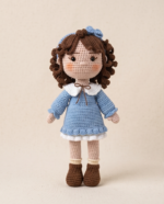 Feminine crochet doll – a classic blue touch